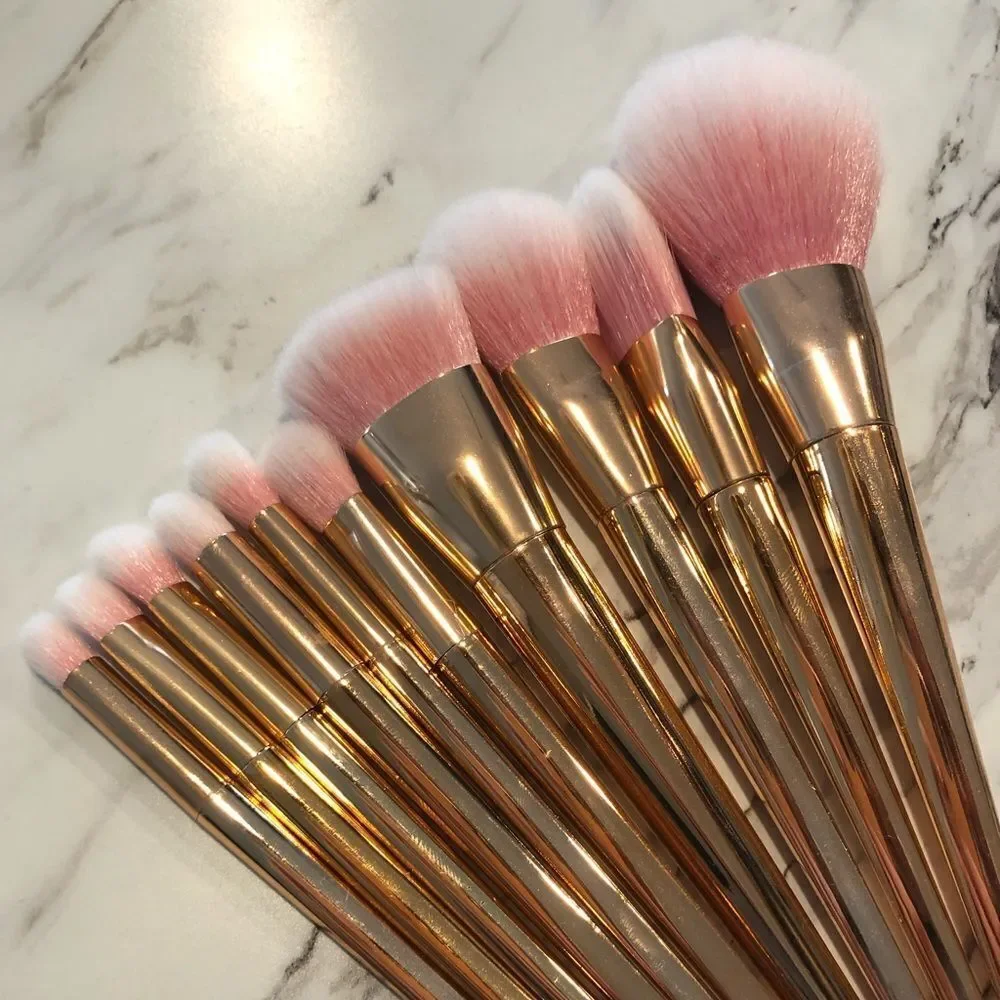 Metallic Gold 10 Piece Makeup Brushes w/ Blush Tip